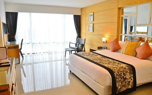The Par Phuket