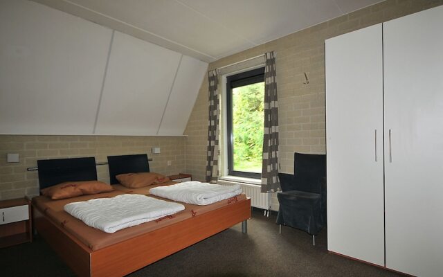 Detached Bungalow With Steam Shower Near the Vrachelse Heide