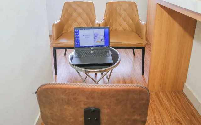 OYO 93933 King's Room