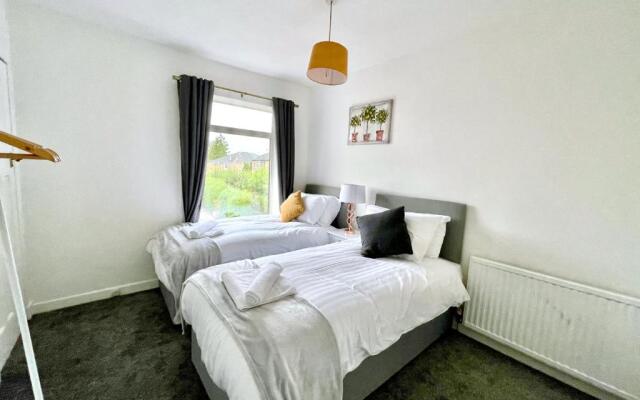 Kingsbridge Apartment