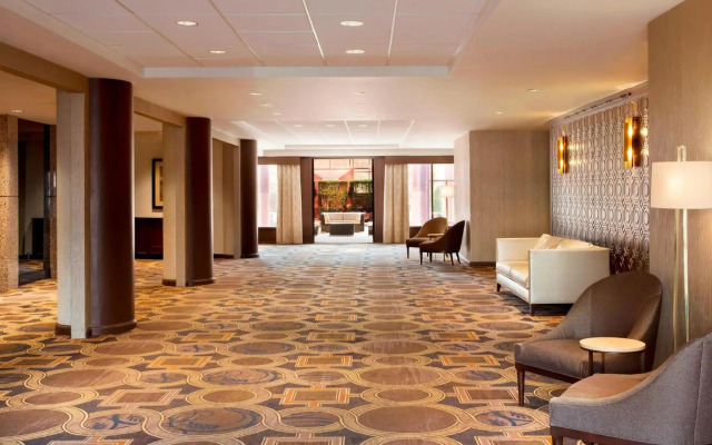 Sheraton LaGuardia East Hotel