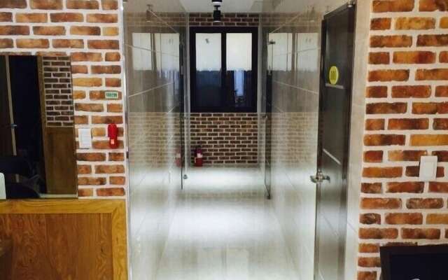 Yeosuro Guesthouse - Hostel