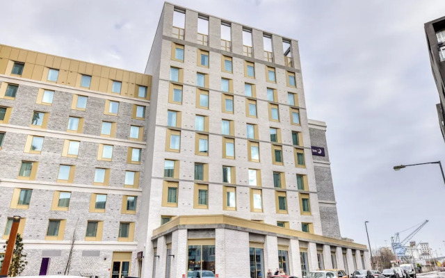 Premier Inn Dublin Cc North Docklands