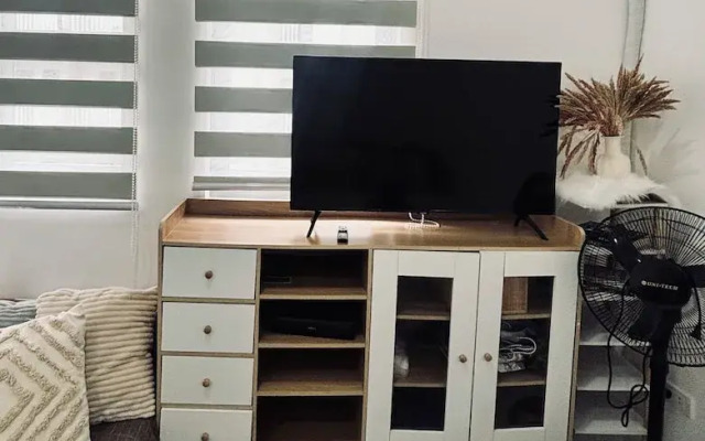 Bright & Airy Urban Escape