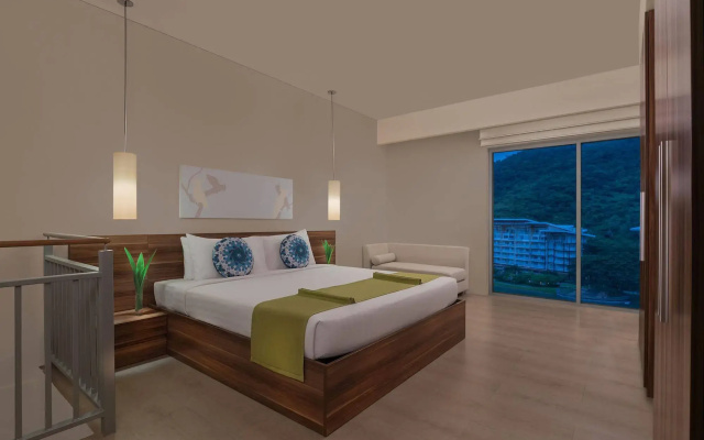 Pico Sands Hotel