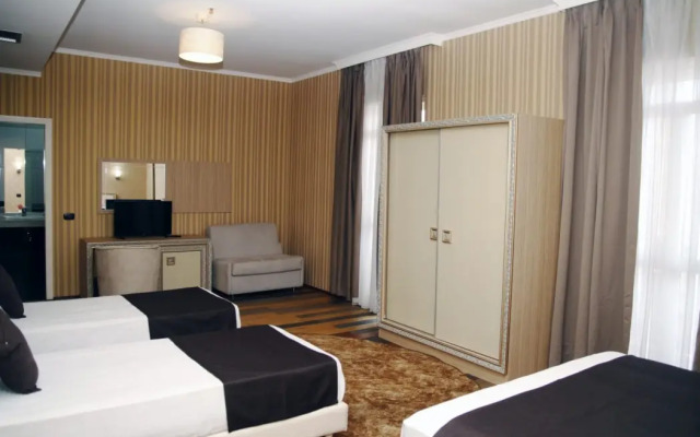 AMH Hotel