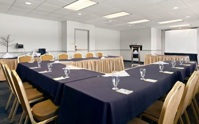 Days Inn & Suites Moncton