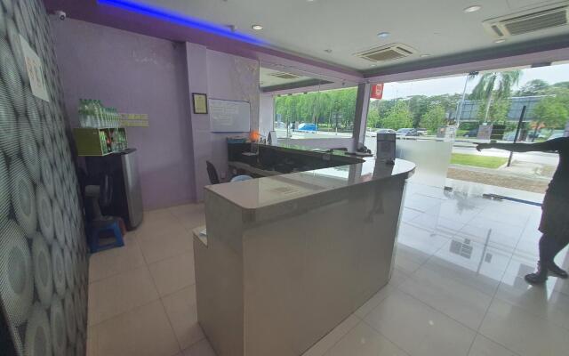 OYO 90177 Byond Hotel