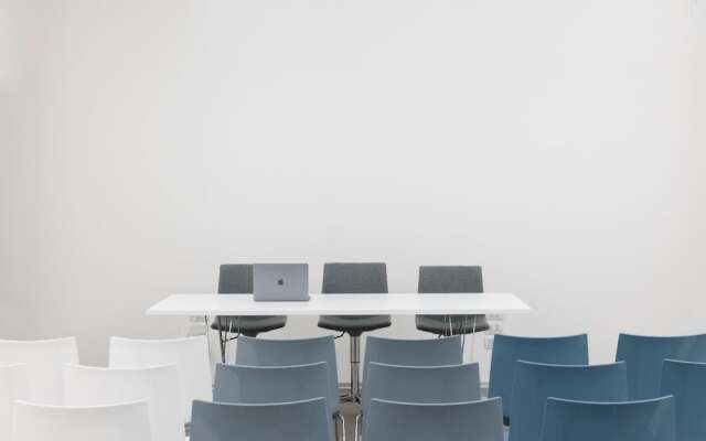 Alkamuri Posh Hotel Spa 109 Suite Superior