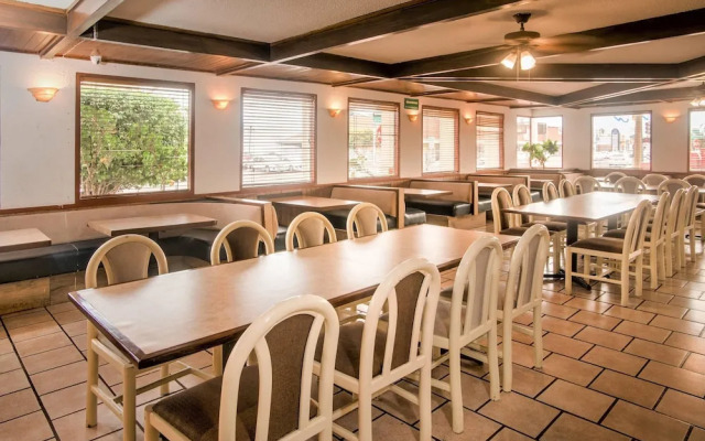 Grupo Costa De Oro Quallity Inn