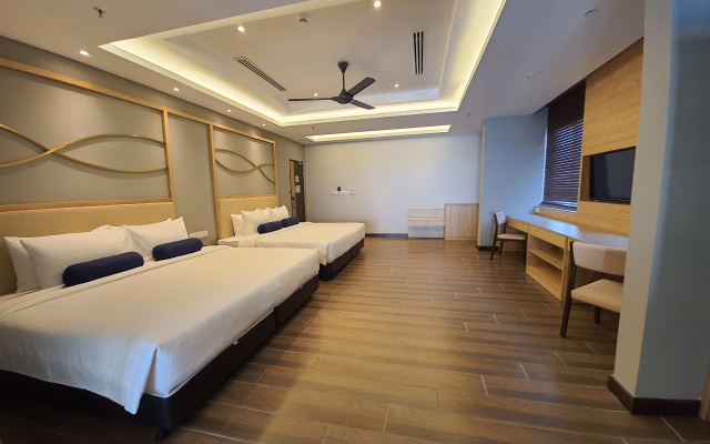 Pacific Regency Beach Resort Port Dickson – Guest Rooms – Teluk Pelanduk