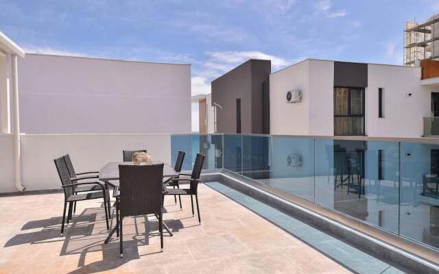 Wave 3 Promenada Apartments