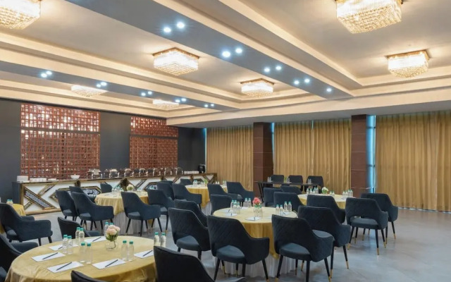 Clark Inn Express Rajnagar