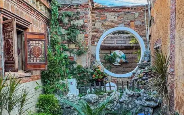 Lin Family Courtyard Homestay (West Street Kaiyuan Temple)