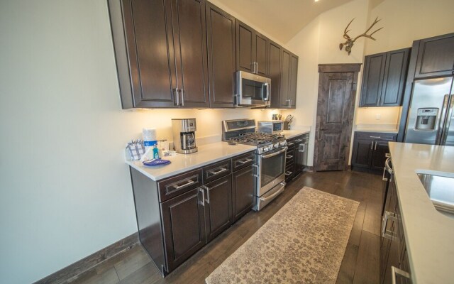 Alders 42 Outpost Dr