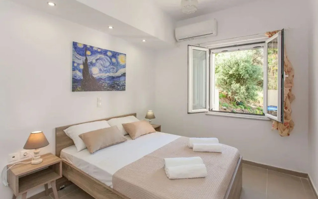 Hillside Seaview Apartment