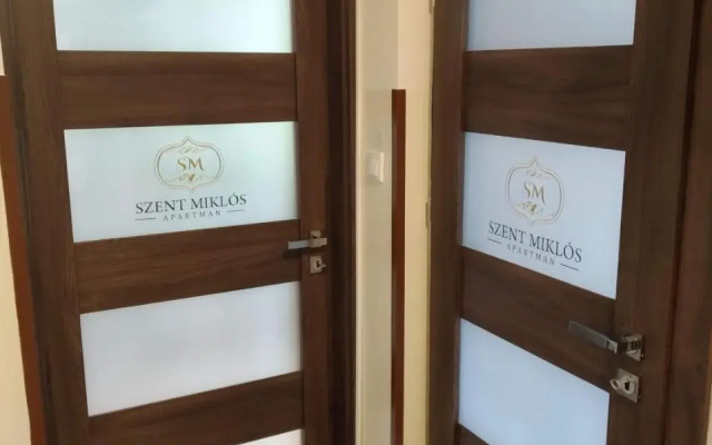 Szent Miklos Apartman