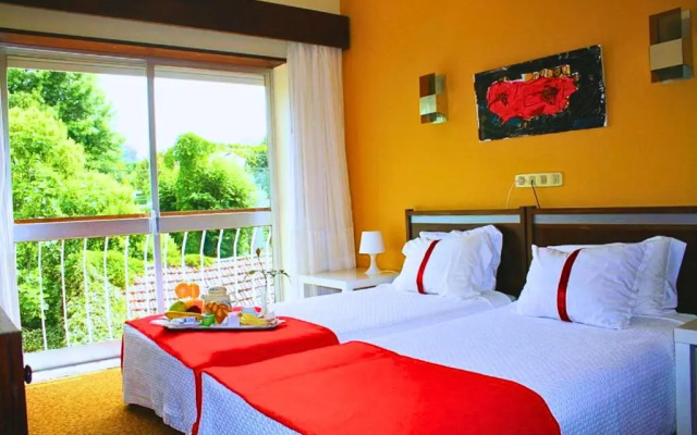 Corredoura Garden Alojamento