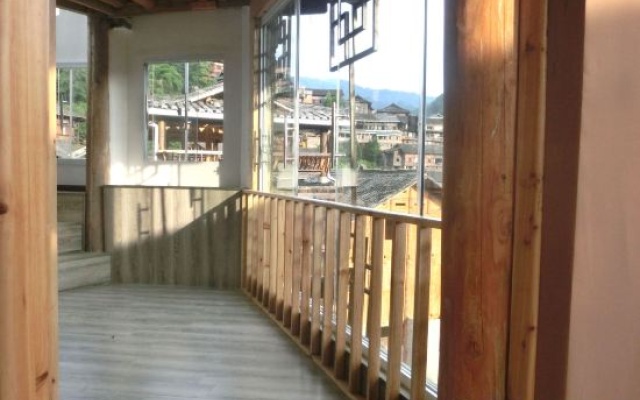 Xijiang Wutong Yaju Inn – Balcony – Qiandongnan