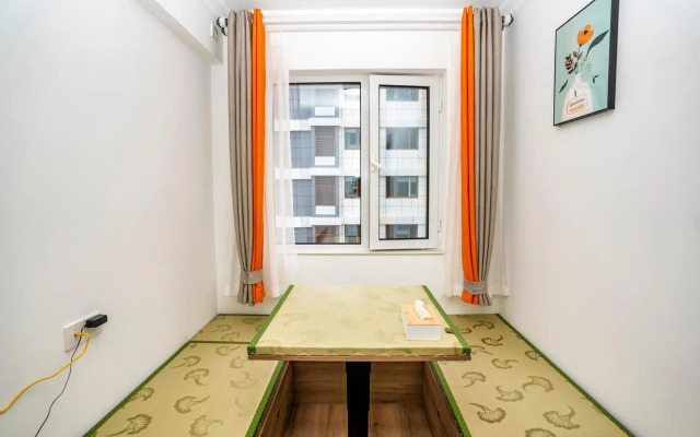 Locals Apartment House 01