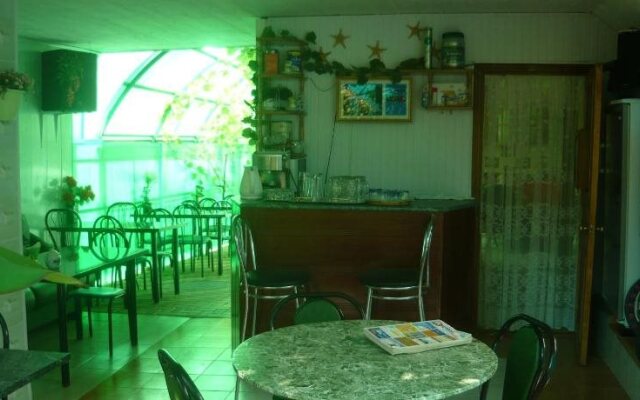Kupola Guest House