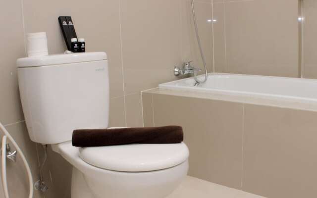 Warm And Cozy Studio At Azalea Suites Apartment