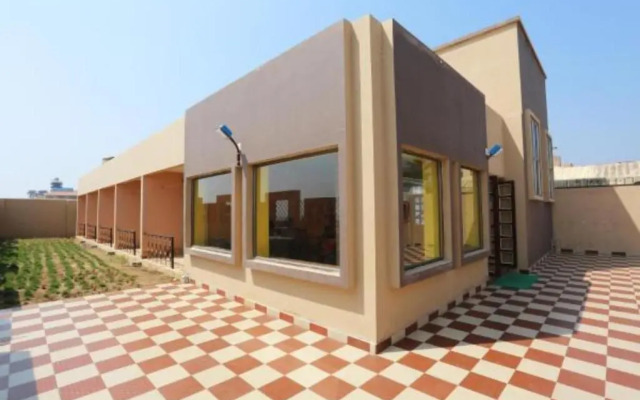 Laxmi Resort by Goroomgo