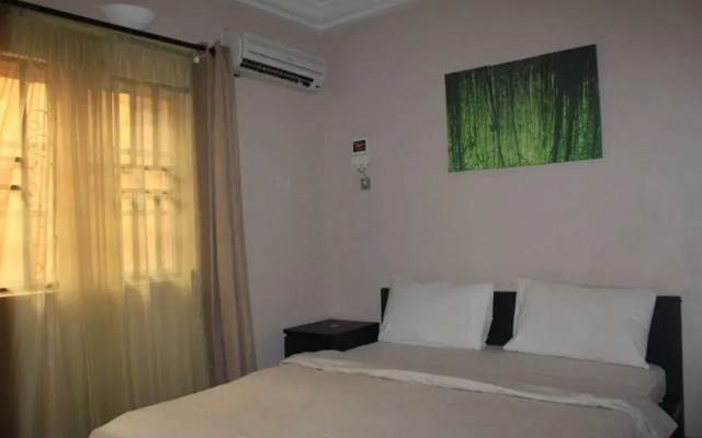 Cristabol Place Hotel