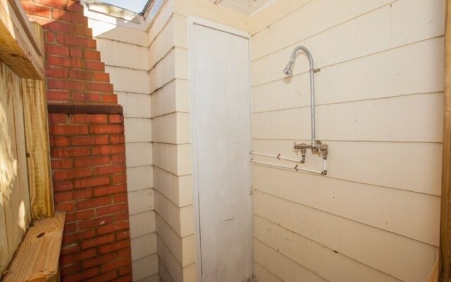 81st Summer A 2 Bedroom Duplex
