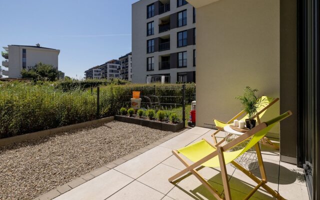 Krakow Studio With Terrace by Renters