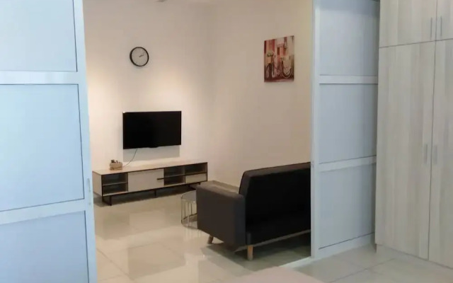 Summer Studio 2 - One South