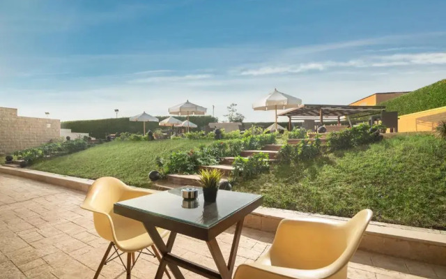 Dhara Residence E2 Lodge Hotel