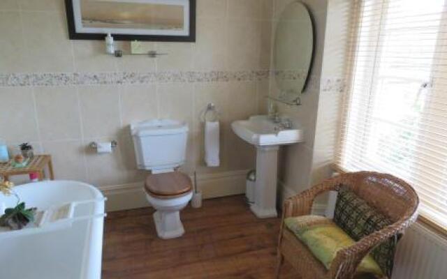 Hollybank Bed  Breakfast