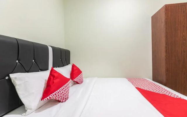 OYO 3132 Mahkota Sivali