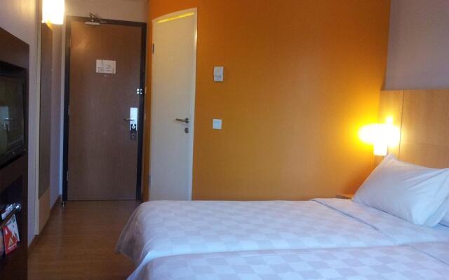 ibis Jakarta Senen