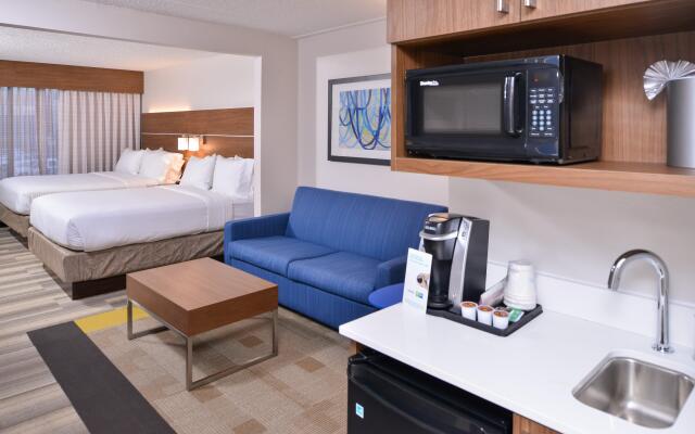 Holiday Inn Express Hotel & Suites Indianapolis Dtn-Conv Ctr, an IHG Hotel