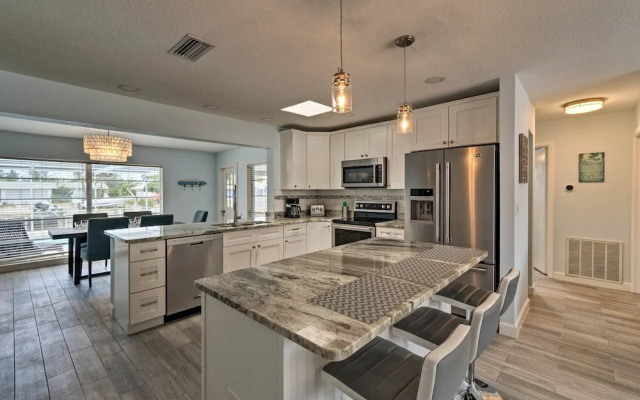 Canalfront Bradenton Home w/ Dock & Pool!