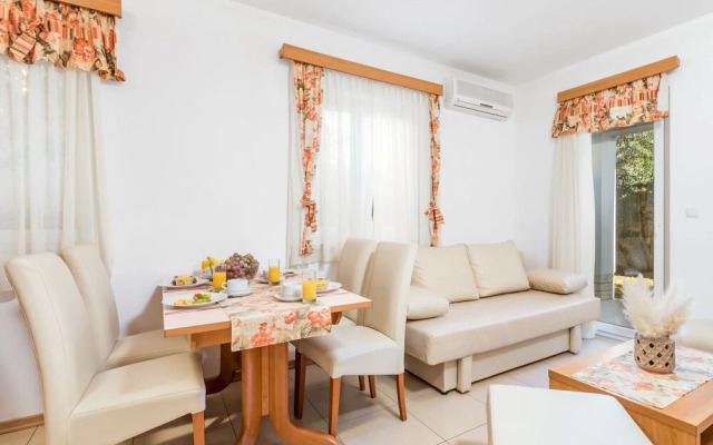 Mihaela 2 Rab in Rab