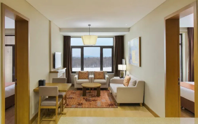 Holiday Inn Changbaishan Suites