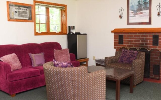 Chestnut Grove Resort