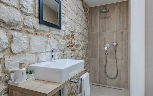 The Code Luxury Rooms