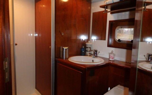 La bonne planque - Bateau