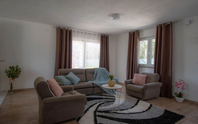 Villa for 6 persons with private pool, parking and garden in Rovinj