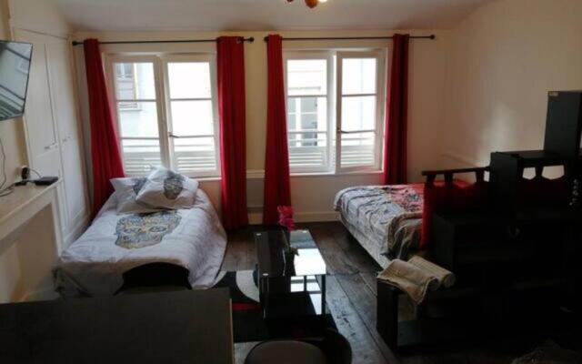 STUDIO 31 cosy dans le centre de LIMOGES