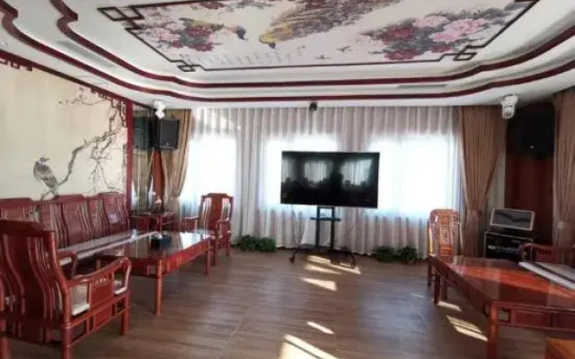 Bai Xiang Holiday Hotel (Harbin Central Street)