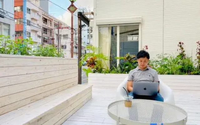 En- Hostel & Café Bar