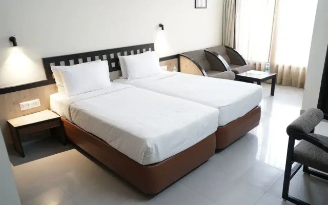Metropolis Hotel