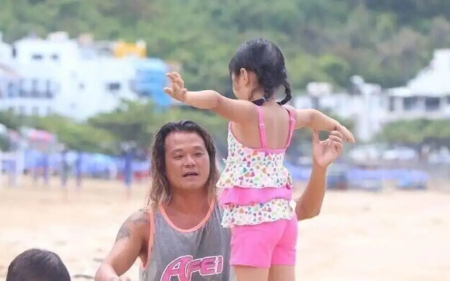 A Fei Surf Inn II - Tiki House