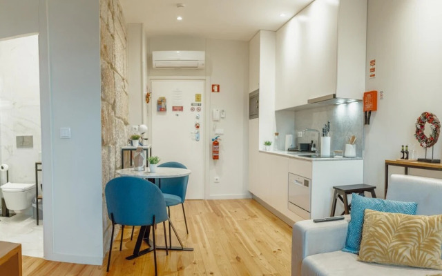Oporto Pool Apartment by Vacationy
