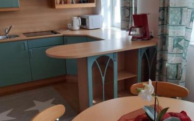Romeo Family Apartments